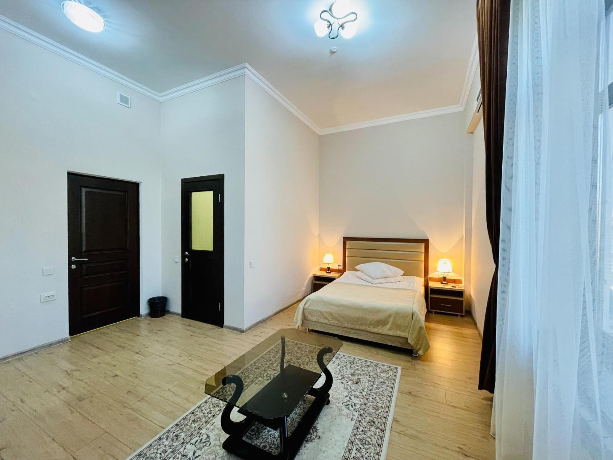 Dostyk Hotel Kyzylorda Luaran gambar